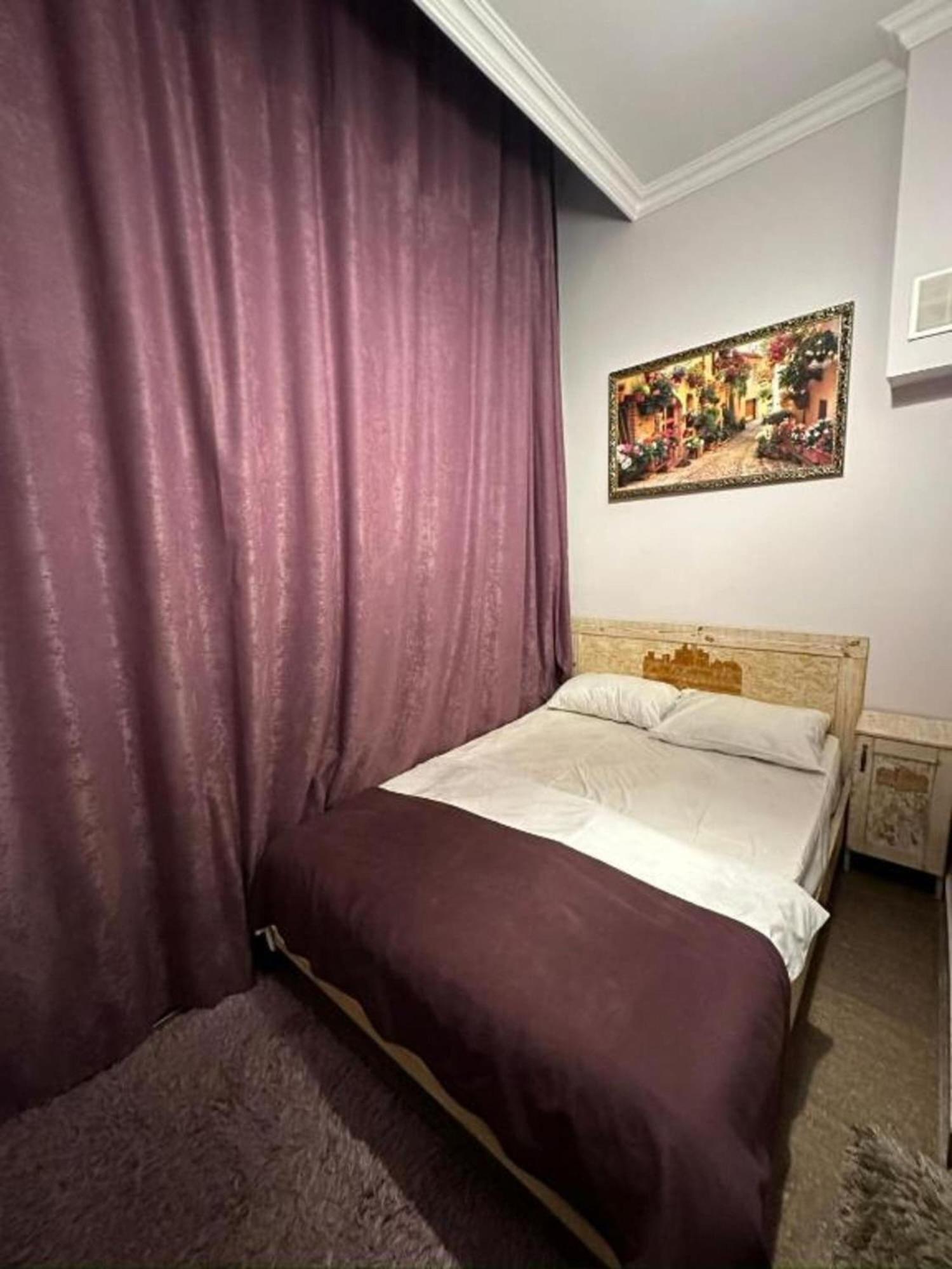 Hotel & Apartments California Erivan Exterior foto